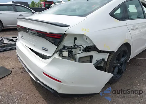 2024 Honda Accord Hybrid Sport-L z USA, uszkodzony, nr VIN 1HGCY2F7XRA063833